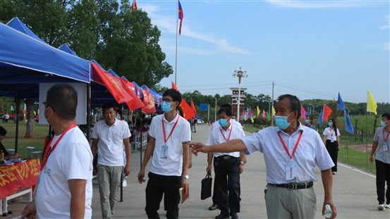 92EB4CF3BAA30F10DC6ECA74B7612359