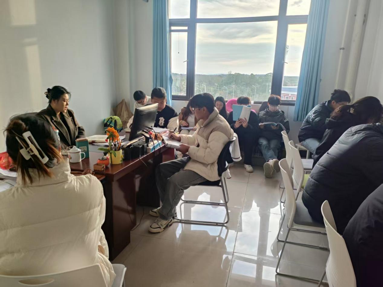 73cee82de04a85bfb8693f09f0ac832