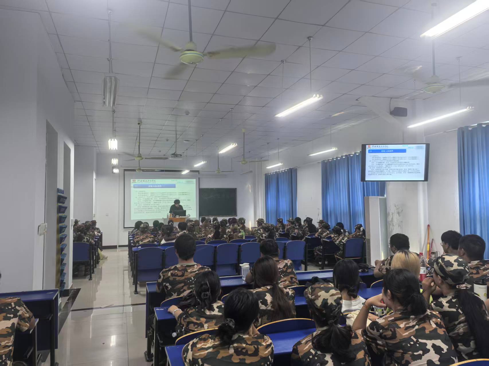 99fd7333f18bf3d22df2e2949feae40