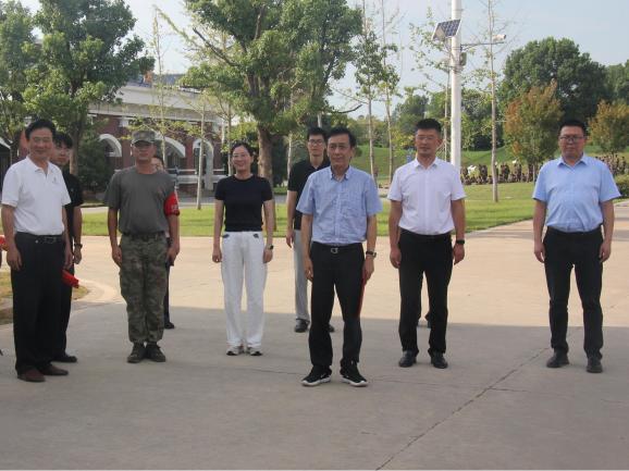 ff0c1c5c7548fa35fb3b5f9e12d1008(1)