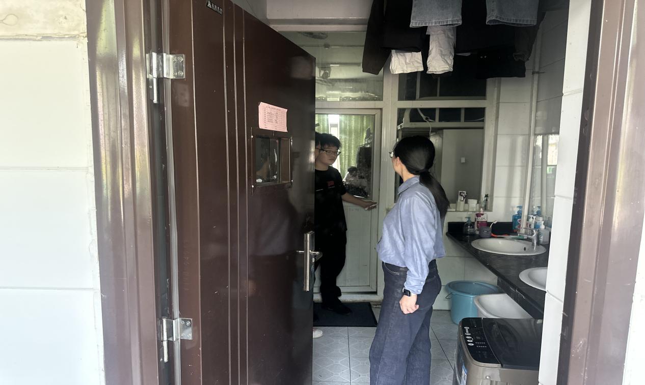 73b7257541d641ebf95af1e20d795f8