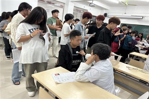 4e16984d1316df163165a06e4a70941