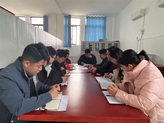 8f1253d7e3a60b86aedcb6c73b48405